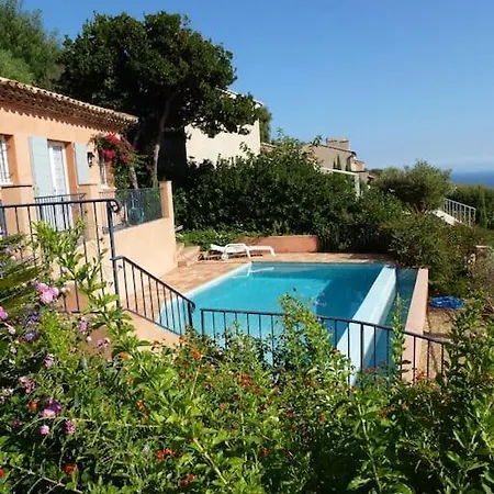 Florentine 7 Pers Piscine Chauffee 滨海卡瓦莱尔