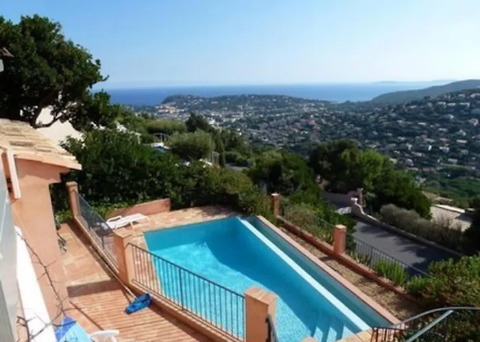 بيت للعطل Florentine 7 Pers Piscine Chauffee كافالير سور مير